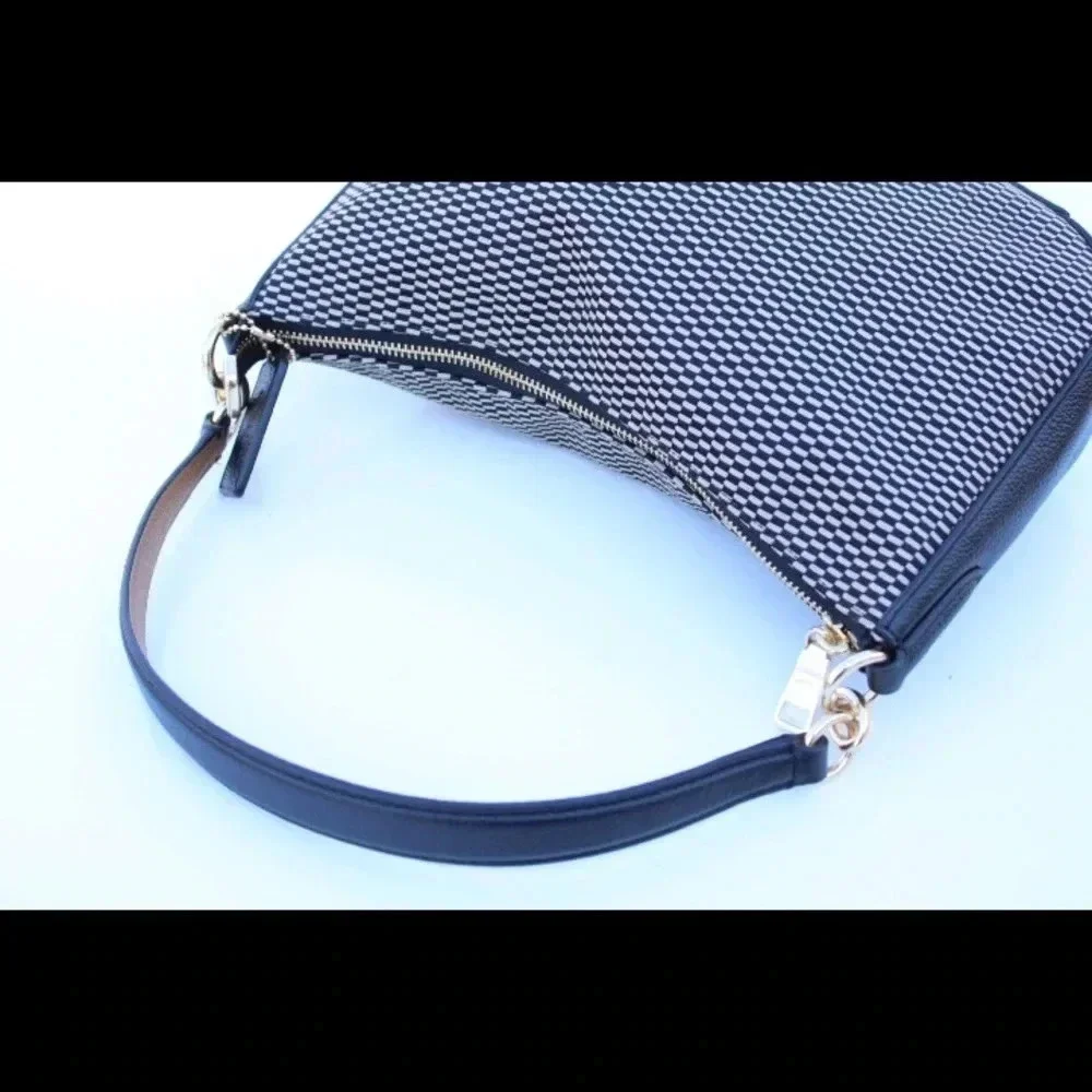 Coach nwot hobo